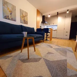 Neoapartments Lotnicza , Wrocław Polska